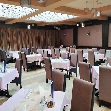 Park Hotel Gyula Extérieur photo