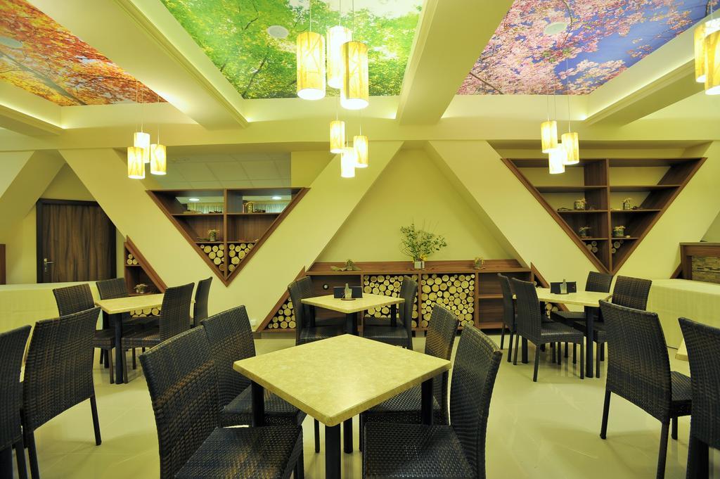 Park Hotel Gyula Extérieur photo