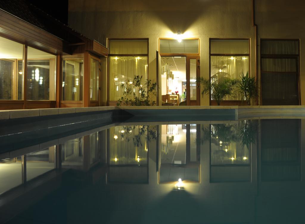 Park Hotel Gyula Extérieur photo