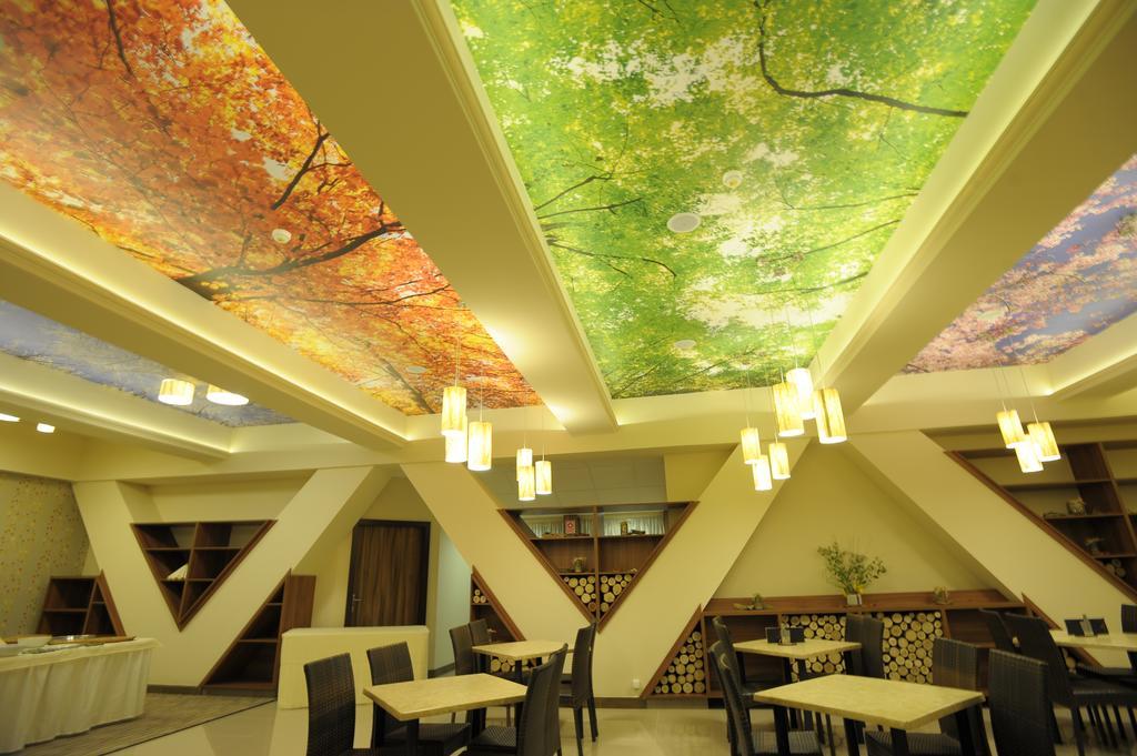 Park Hotel Gyula Extérieur photo