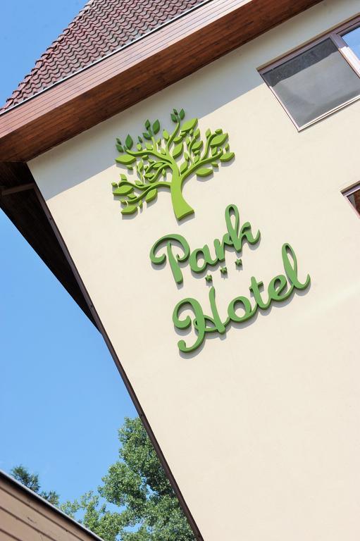 Park Hotel Gyula Extérieur photo